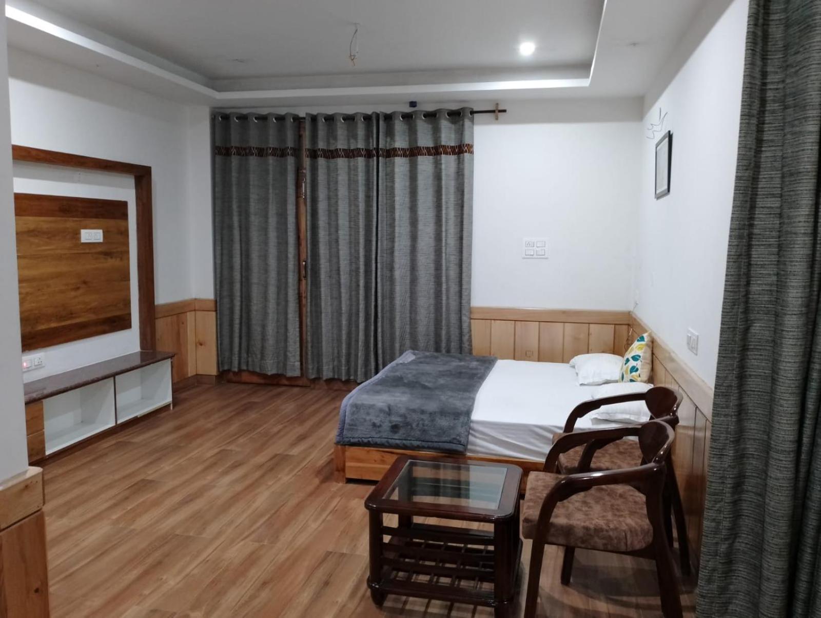 Mathan View Homestay - 3Min Drive To Kullu-Manali Airport Shamshi Eksteriør bilde